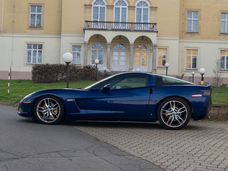 Chevrolet Corvette (2006) C6 6.0 V8 Targa motor po G.O. - fotka 2 z 26