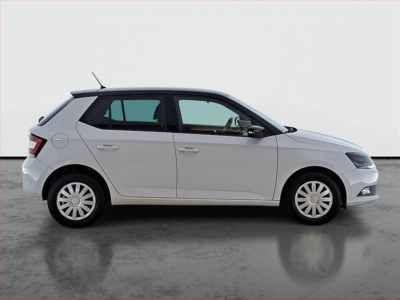 Škoda Fabia (2016) Style 1.2 TSI, Park. senzory - fotka 6 z 16