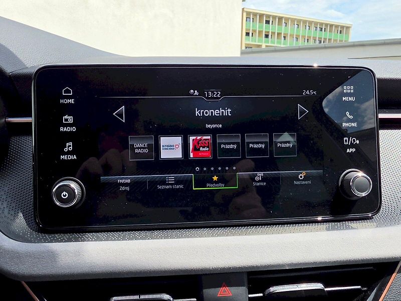 Škoda Scala (2025) 1,0TSI 85KW DSG TOP SELECTION - fotka 9 z 31