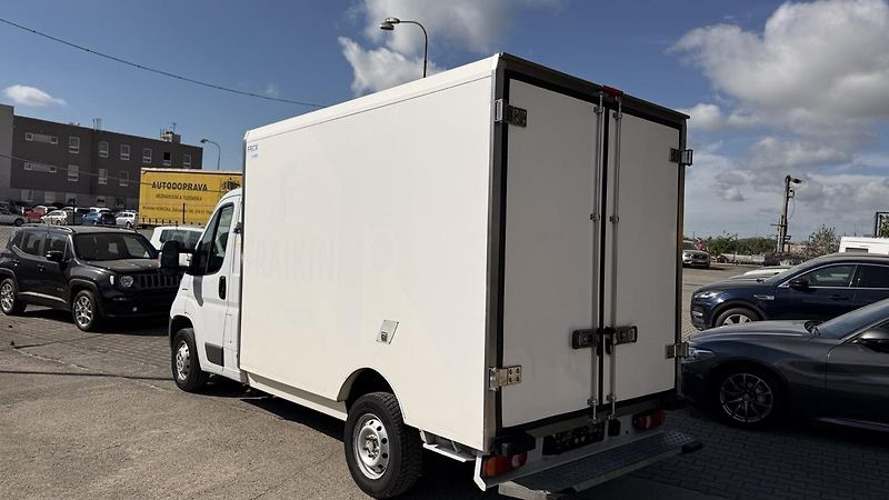 Fiat Ducato (2018) 2,3JTD, CHLADÁK ,VELICE PĚKNÝ - fotka 11 z 32