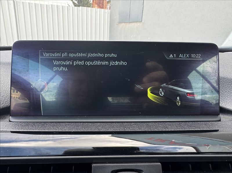 BMW Řada 4 2,0 430i xDrive Cabrio M-paket - fotka 45 z 50