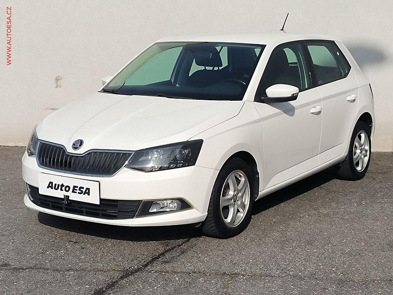 Škoda Fabia (2016) 1.2 TSi, 2.maj,ČR, Style - fotka 3 z 18