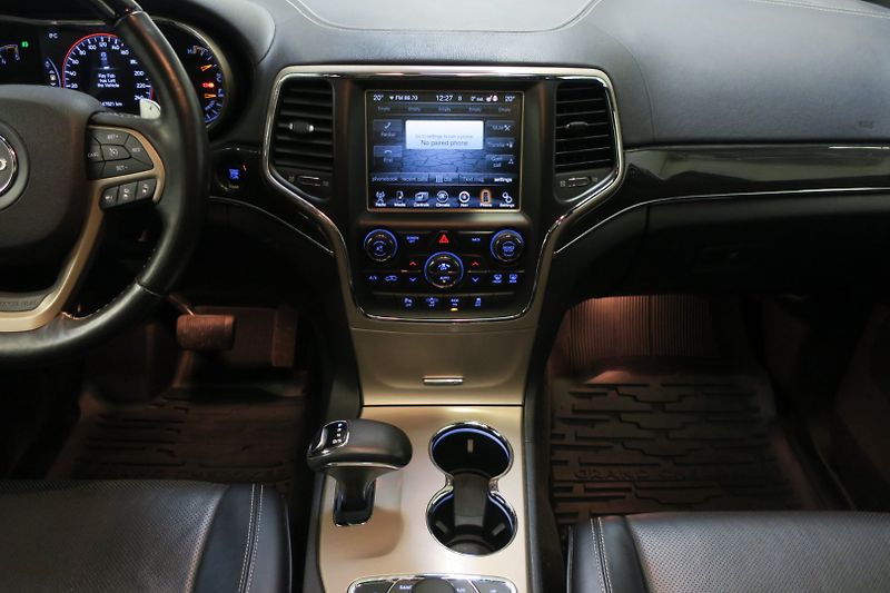 Jeep Grand Cherokee (2016) 3.0TD V6 140 kW ČR VZDUCH - fotka 26 z 50