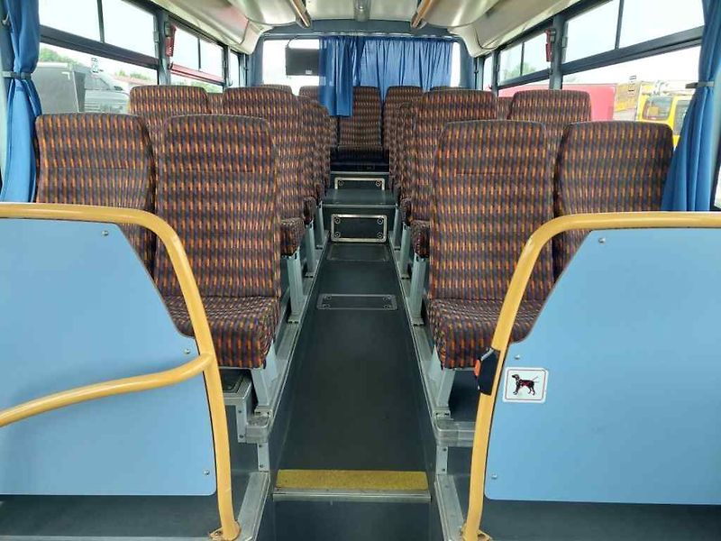 Irisbus SFR 162 nízkopodlažní - fotka 19 z 53