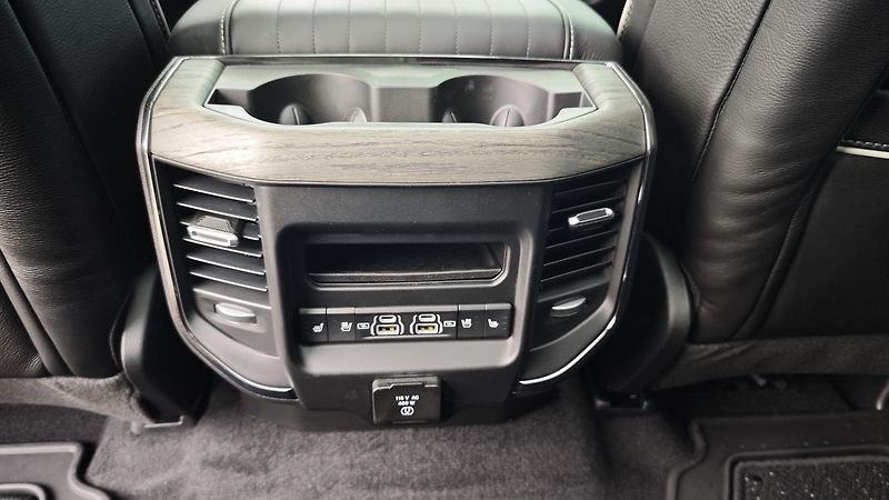 Dodge RAM (2026) 1500  I6 Limited MY26 - fotka 24 z 53