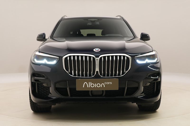 BMW X5 xDRIVE 30d M-PAKET AUT CZ - fotka 15 z 85