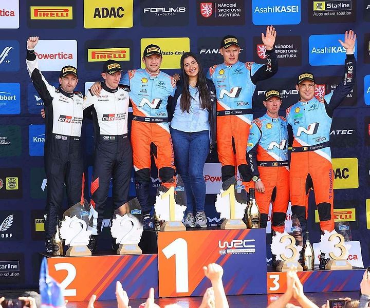 Závěrečná etapa a cíl Středoevropské rallye v Pasově.