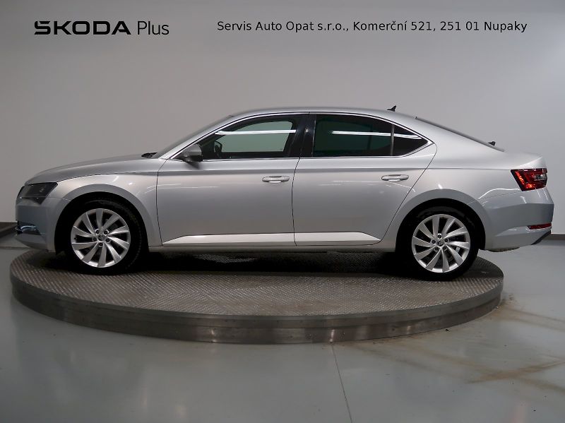 Škoda Superb (2019) STYLE 2.0TDI 140KW 4x4 DSG WEB - fotka 3 z 42