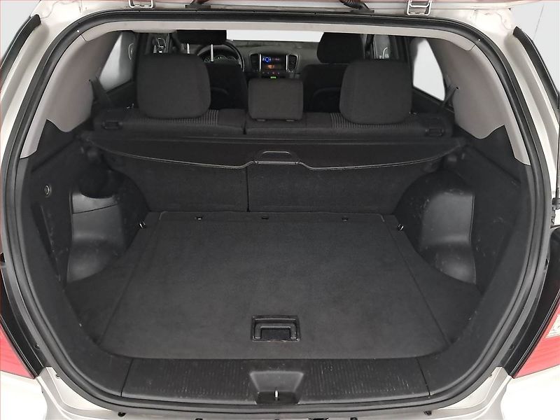 Kia Sorento (2009) 2.5 CRDi, 4X4, nová STK - fotka 13 z 14