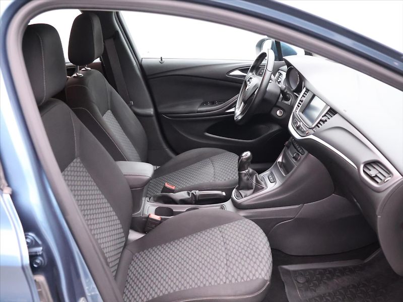 Opel Astra 1,0 T 77kW CZ Klima Serv.Kniha - fotka 13 z 31
