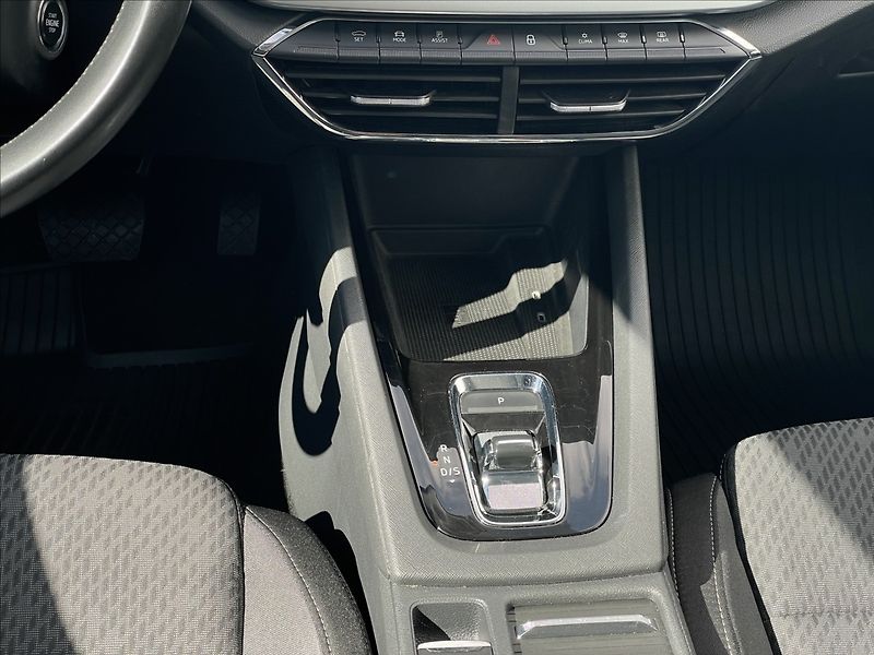 Škoda Octavia 2,0 TDI DSG Style Plus NAVI - fotka 13 z 24