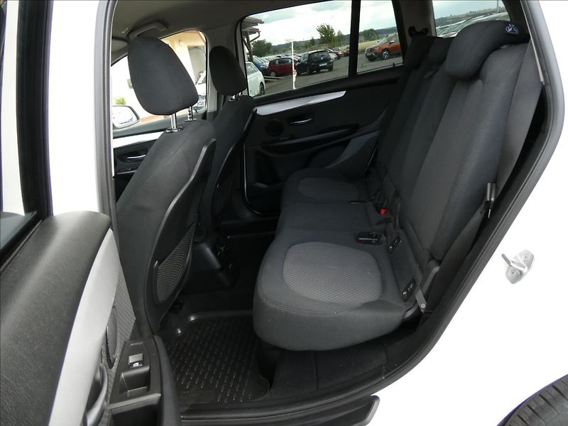 BMW Řada 2 218D 110kW GRAN TOURER - fotka 25 z 47
