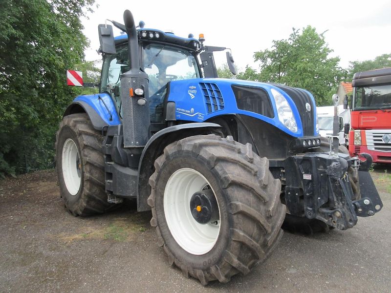 New Holland T8.435AC GENESIS - fotka 1 z 14
