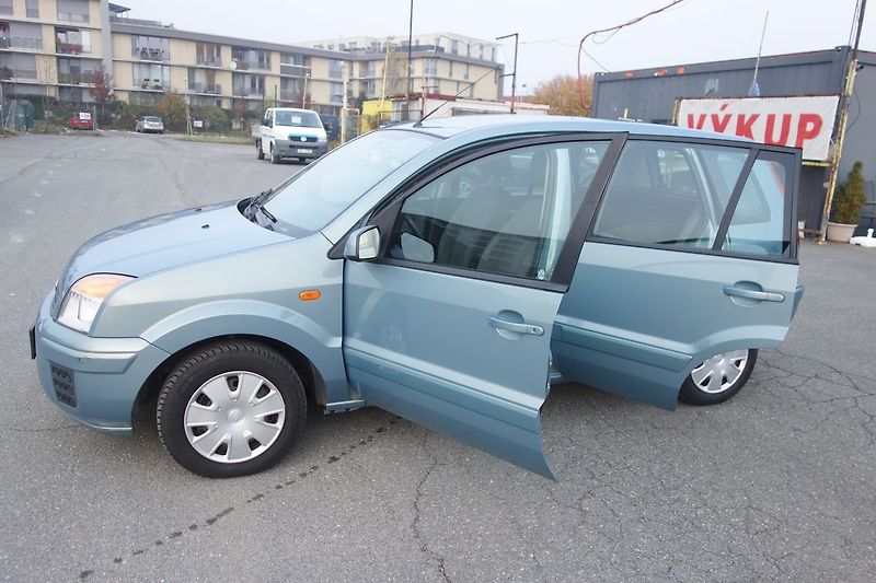 Ford Fusion 1,4i NAJ.100000km STK07/2028! - fotka 12 z 30