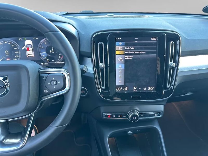 Volvo XC40 T2 Plus Dark LED H/K Taž Kam - fotka 13 z 16