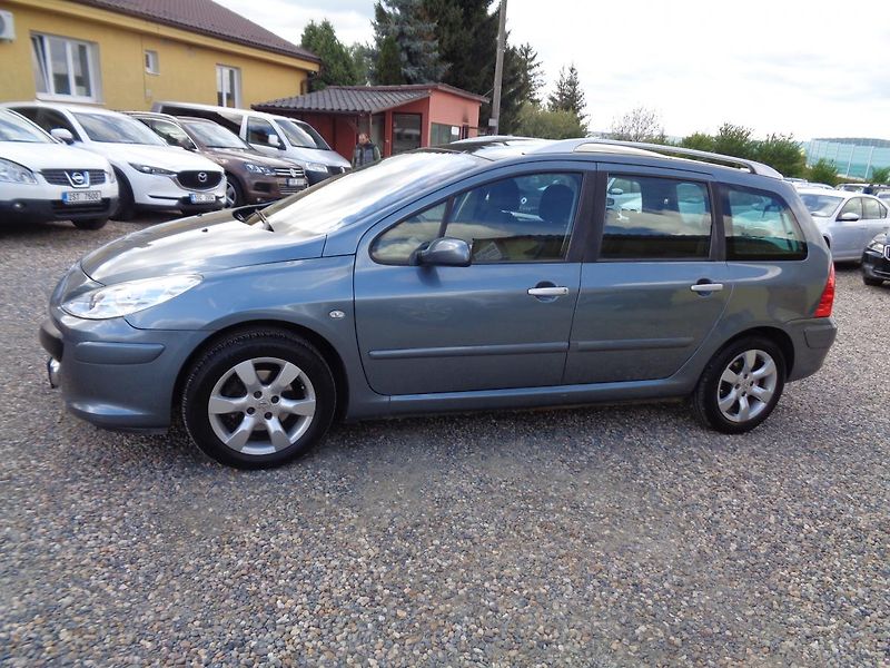 Peugeot 307 1,6 HDI - fotka 4 z 17