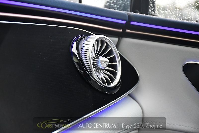 Mercedes-Benz EQE 350 4MATIC - fotka 35 z 56