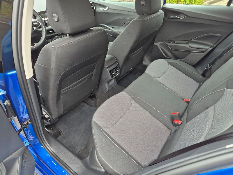 Škoda Fabia (2025) Selection 1.0 MPI 59 kW 5°manu - fotka 14 z 27