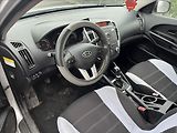 Kia Ceed 1,6 CRDi 16V KLIMA ALU SERVIS - náhled 9