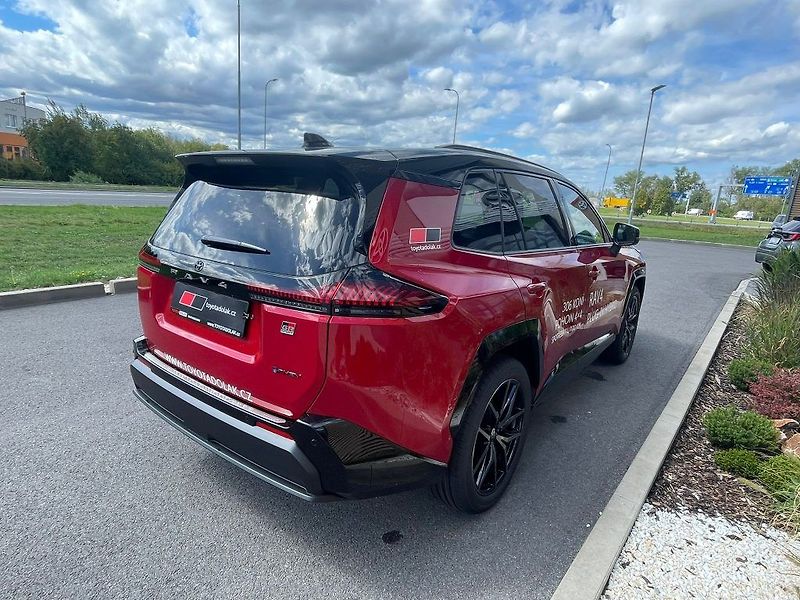 Toyota RAV4 2.5L PHEV CVT 4X4 GR SPORT - fotka 7 z 31