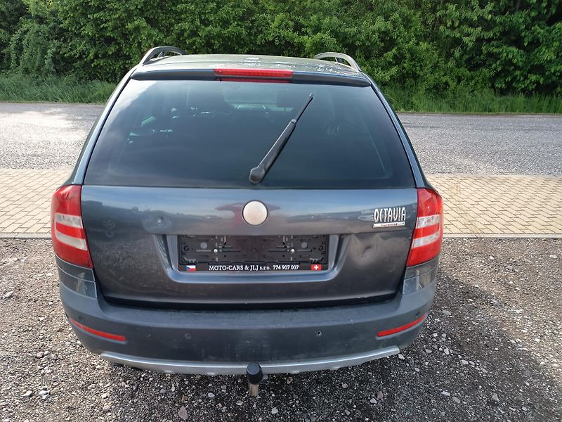 Škoda Octavia (2007) Scout 4x4 2.0i 110 kw - fotka 17 z 41