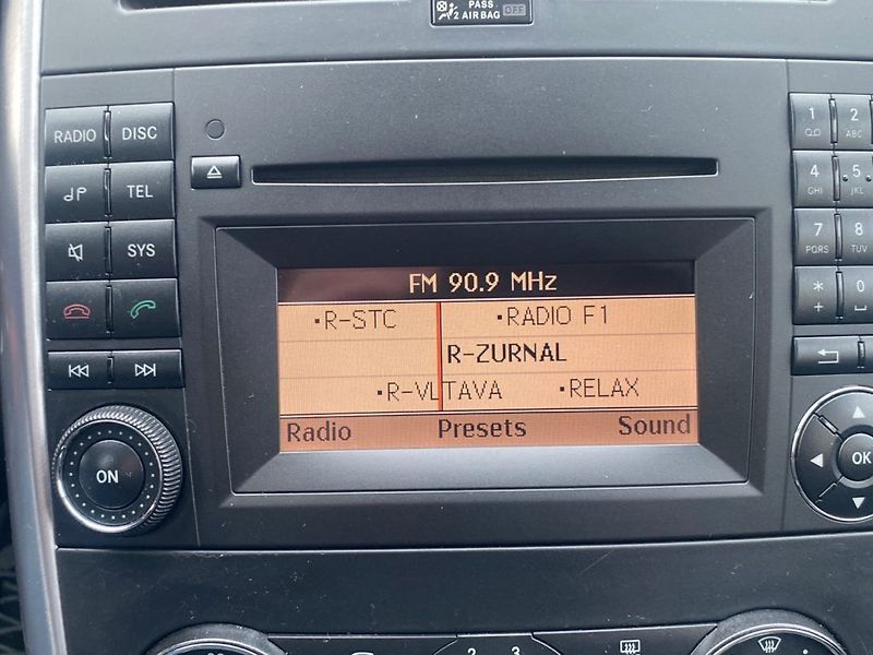 Mercedes-Benz Třídy B (2010) 180 CDI (80kW) - fotka 16 z 24