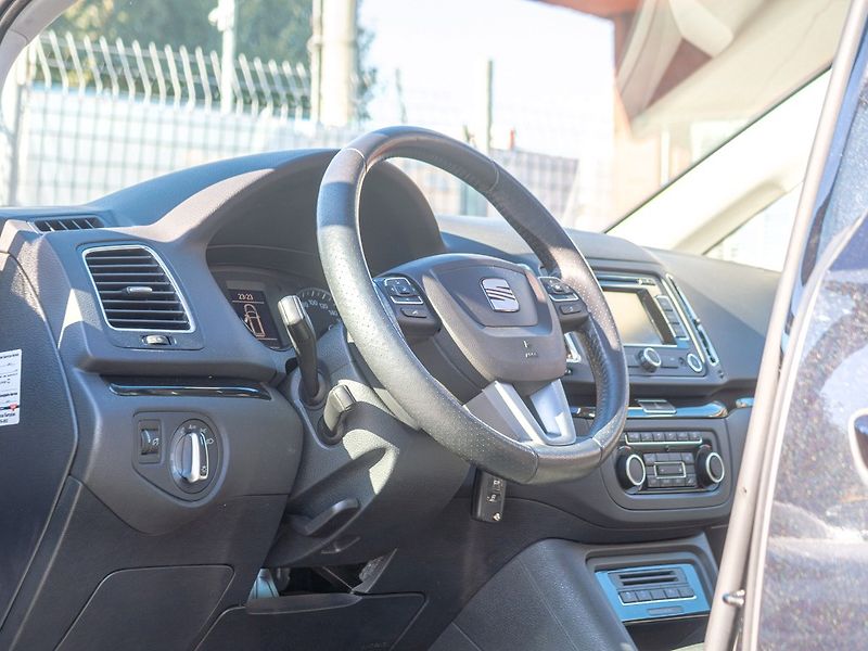 Seat Alhambra (2012) 2.0TDI 103KW 7sed–ROZVODY/PANO - fotka 11 z 59