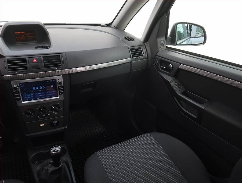 Opel Meriva (2008) 1.6, po STK, rezervace - fotka 8 z 18