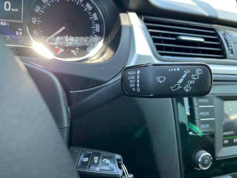 Škoda Rapid (2015) 1.2 TSI 81kW Ambition - fotka 16 z 26