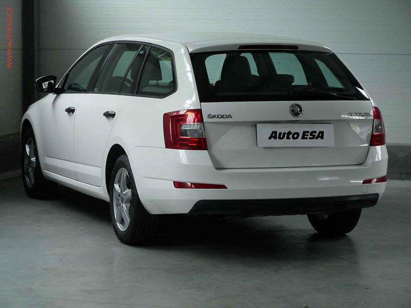 Škoda Octavia (2014) 1.6 TDi, 2.maj,ČR, Active, AC - fotka 6 z 16