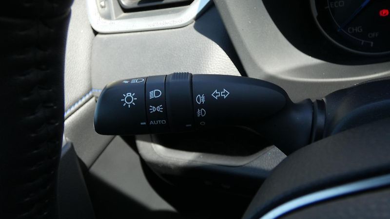 Toyota RAV4 2.5 Hybrid Selection 4WD e-CVT - fotka 10 z 24
