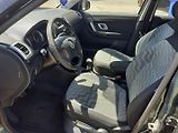 Škoda Fabia (2008) II 1.4  MPi 63 kW - náhled 14