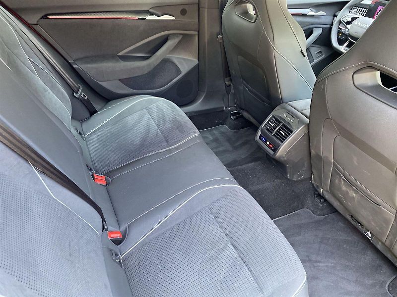 Škoda Superb (2025) Combi 2.0 TDI 4x4 DSG Sportlin - fotka 11 z 40
