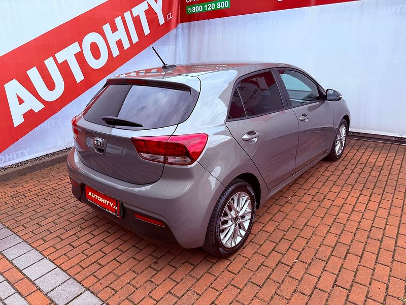 Kia Rio 1.2 MPi Exclusive, Serviska - fotka 7 z 26