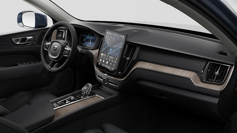 Volvo XC60 (2026) T6 AWD PLUS BRIGHT AUT - fotka 9 z 14