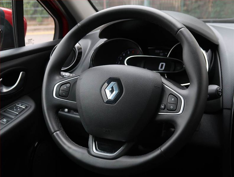 Renault Clio (2020) 0.9 TCe, ČR,1.maj, Serv.kniha - fotka 14 z 16