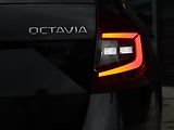 Škoda Octavia 2,0 TDi DSG Style ACC LED - náhled 36