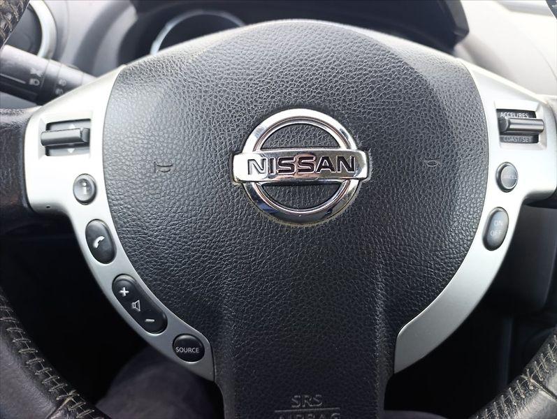 Nissan Qashqai 1,5 DCi Navi Kamera Panorama - fotka 28 z 31