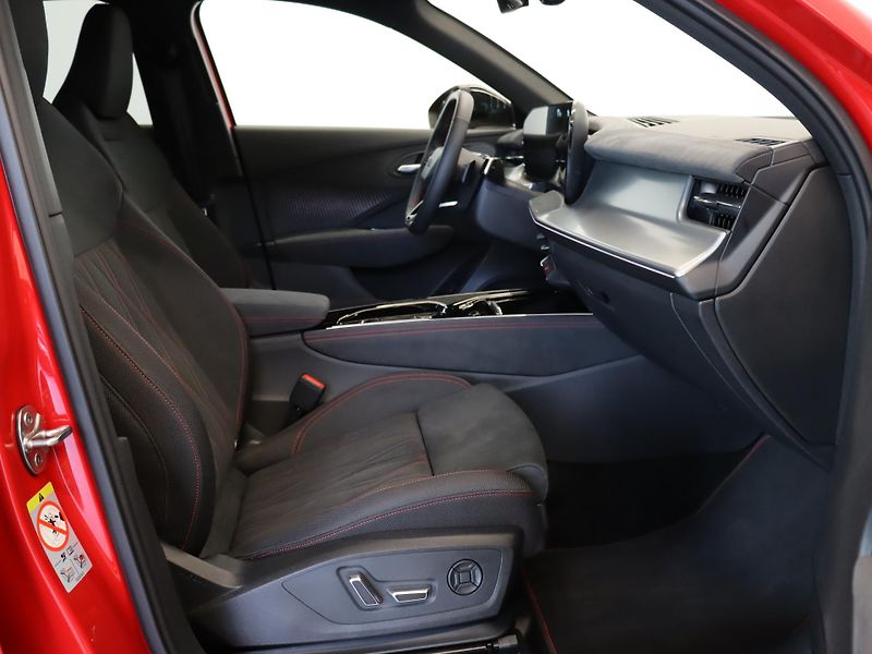 Audi Q3 TFSI Stronic - fotka 13 z 30
