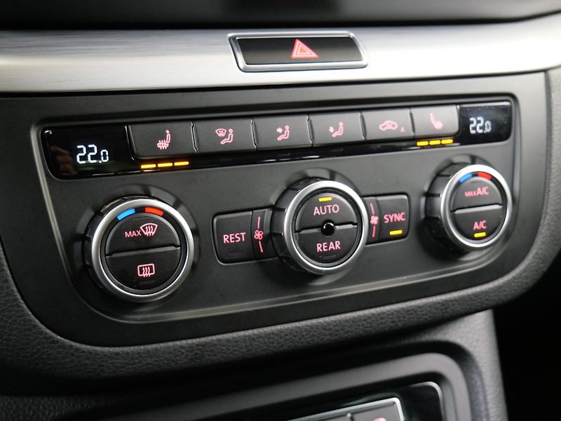 Volkswagen Sharan - fotka 22 z 27