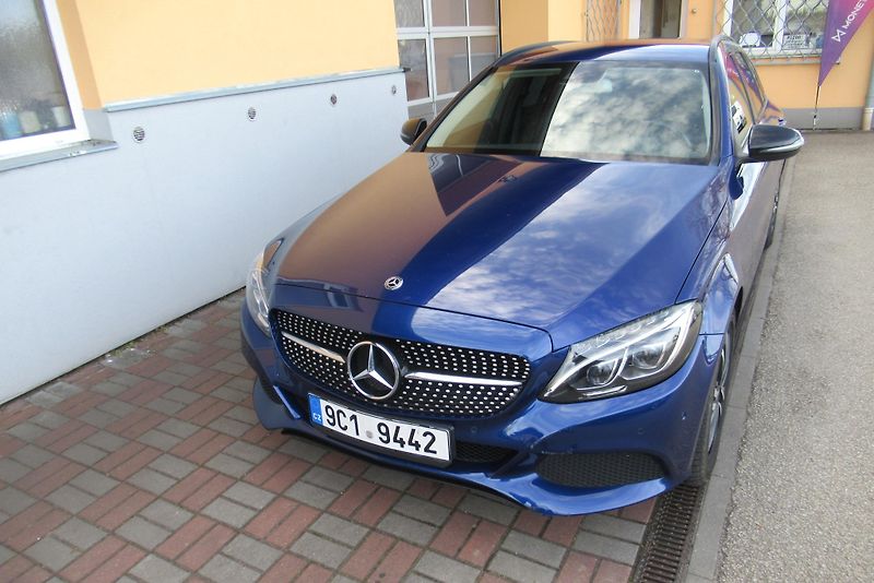 Mercedes-Benz Třídy C 220 CDi AUTOMAT TAŽNÉ  - fotka 8 z 24