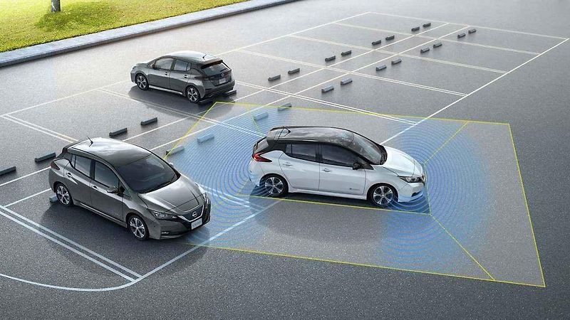 Nissan Leaf.