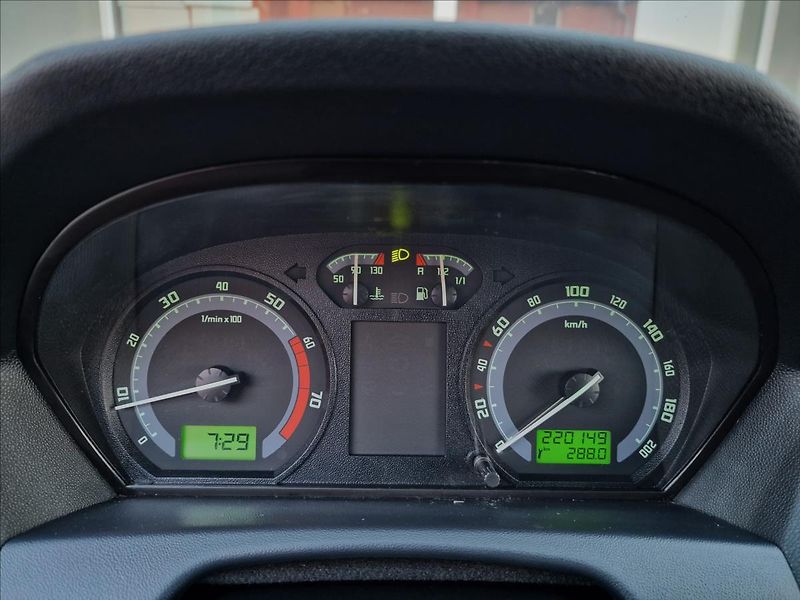 Škoda Fabia 1.2i 47kW,původ ČR - fotka 22 z 39