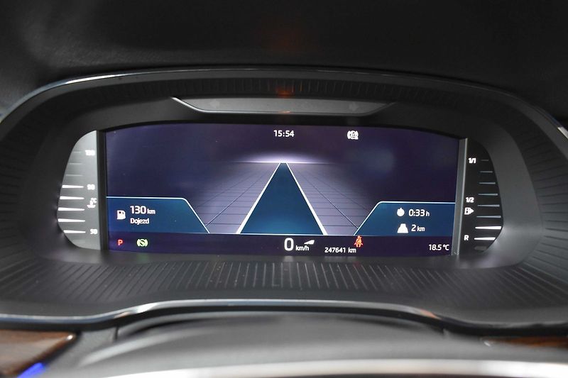 Škoda Octavia 2.0 TDI SCOUT REZERVACE - fotka 23 z 46