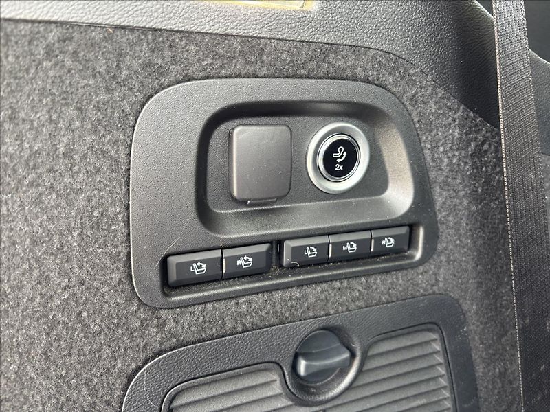 Ford Galaxy 2,0 EcoBlue 110 kW Titanium 7M - fotka 10 z 42