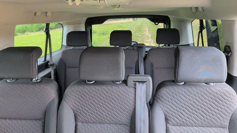 Toyota ProAce (2022) ČR L2 Automat 8 pax Webasto - fotka 15 z 28