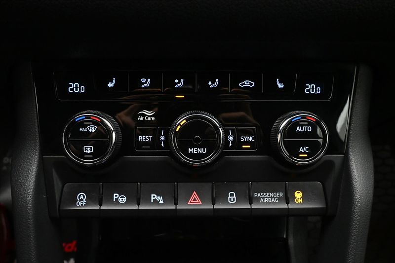Škoda Kodiaq 2,0 TDI 147KW DSG 4x4 SportLIN - fotka 21 z 33