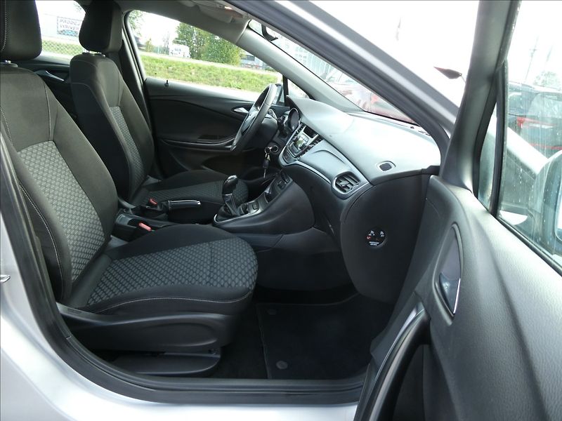 Opel Astra 1,4 i 74kW 2x kola, serviska - fotka 24 z 39