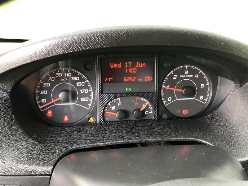 Peugeot Boxer (2021) 2.2HDi 3,6m x 2m 62000 km !! - fotka 8 z 11