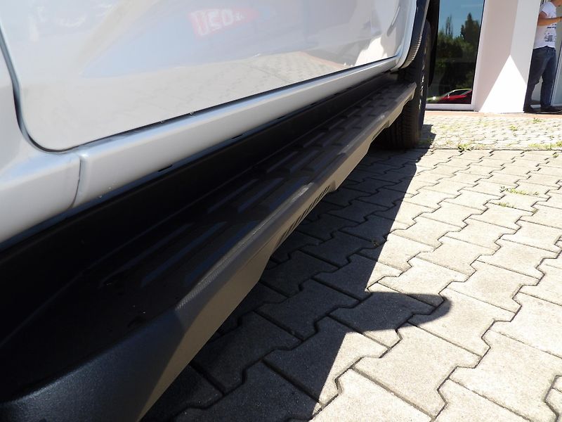 Isuzu D-Max (2026) V-Cross 2.2L 163K 4x4 8st. A/T - fotka 50 z 51